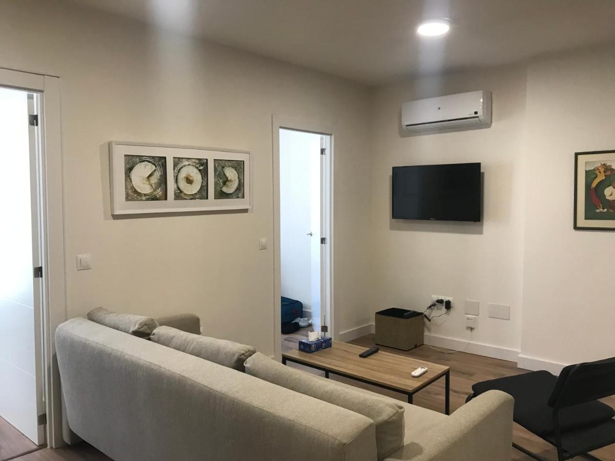 Gmc Turistics - Paseo Maritimo Estepona Ngoại thất bức ảnh
